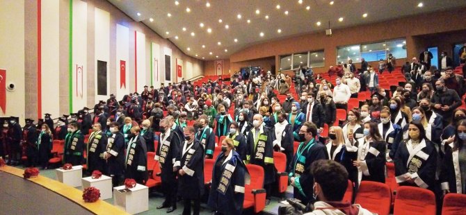 Yakın Doğu Üniversitesi, 450 Öğrencisi Için Düzenlediği Mezuniyet Törenleri Tamamlandı