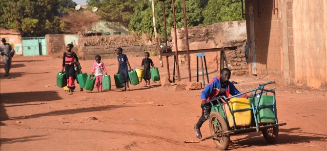 Mali'ye Yönelik Ekonomik Yaptırımlar Ülkedeki Yoksul Halkı Olumsuz Etkiliyor