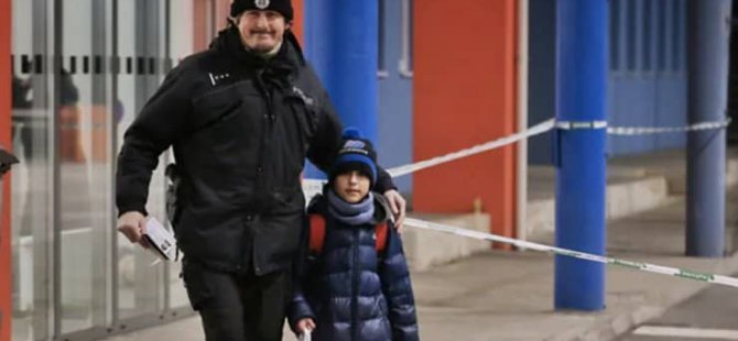11 yaşındaki Ukraynalı çocuk bir başına 1000 kilometre kat edip Slovakya’ya ulaştı