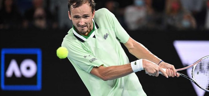 Rus tenisçi Medvedev kariyerinden endişe duyuyor