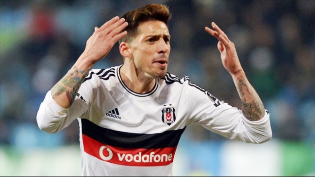 Sosa'nın kararı Beşiktaş'ı şoke etti!