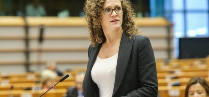 AP Milletvekili Sophie in’t Veld'den Güney Kıbrıs'a: Ekonominizi karanlık işler üzerine kuramazsınız, bu uzun sürmez
