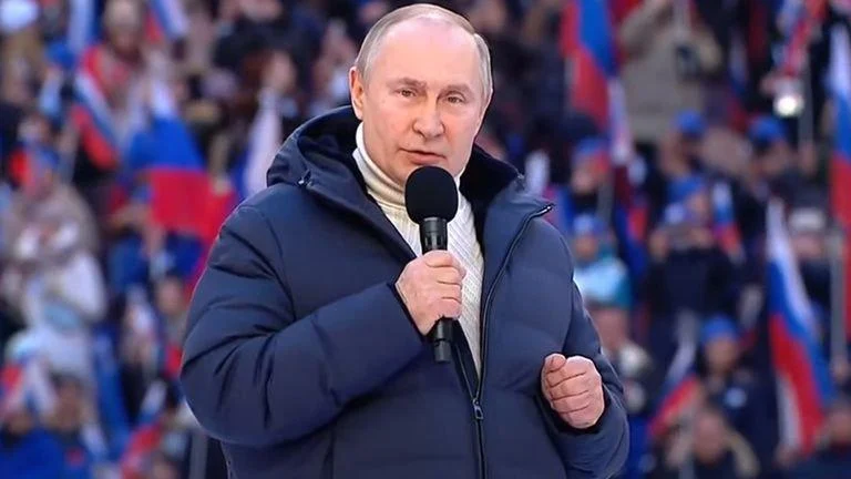 Putin’in Moskova’daki Konuşması Olay Oldu: Uzmanlar Beden Dilini Yorumladı