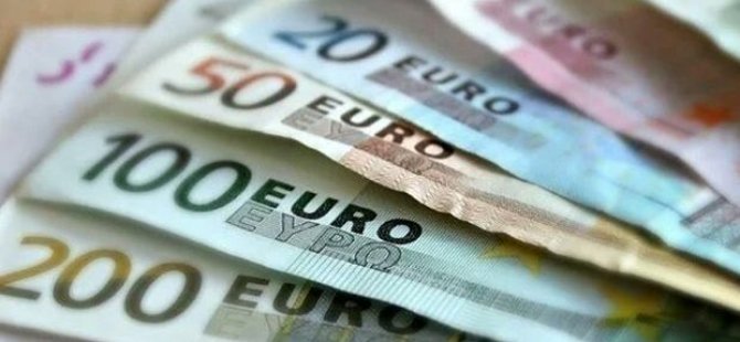 Euro 17,53 liradan, sterlin 20,40 liradan işlem görüyor