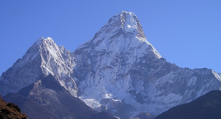 Nepalli dağ rehberi 26’ncı kez Everest’in zirvesinde