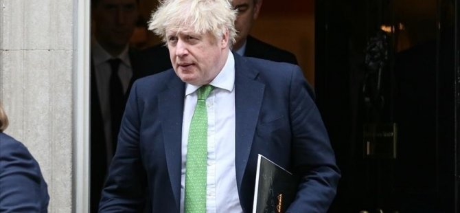 İngiltere'de Başbakan'ın salgına rağmen katıldığı partiden fotoğraf basına sızdı