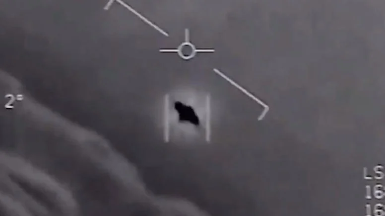 NASA, UFO avına katılıyor