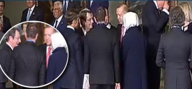 Anastasiadis  NATO çalışma yemeğinde Kıbrıs sorununun barışı tehdit eden bir "açık yara" olduğunu söyledi ve Erdoğan ile de görüştü