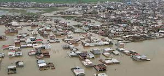 İran'da yaşanan sel felaketinde 20 kişi hayatını kaybetti