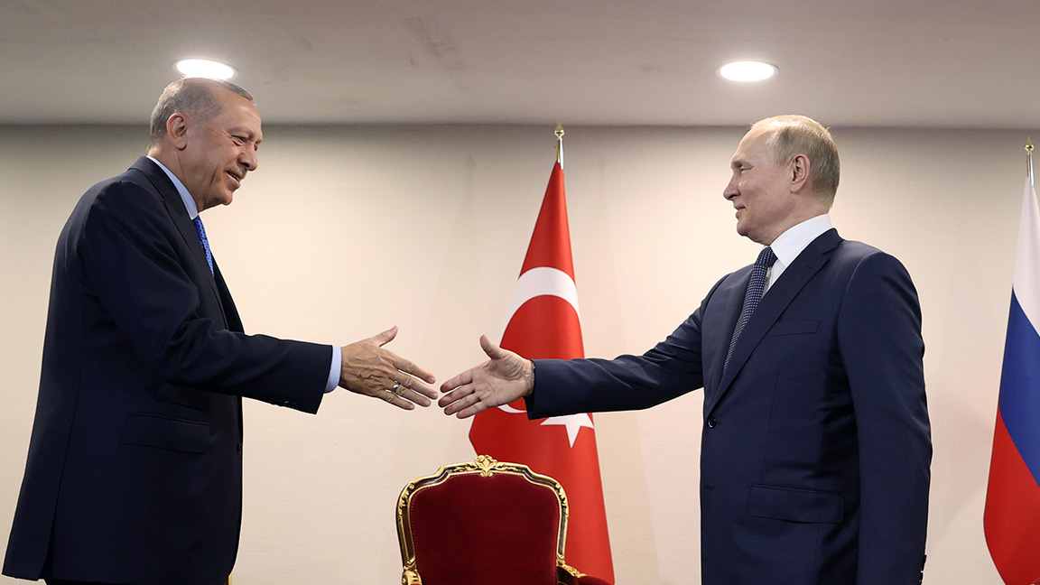 Putin'den Erdoğan'a "Suriye'ye operasyon" mesajı: Rejimle birlikte çözme yolunu tercih ederseniz daha isabetli olur