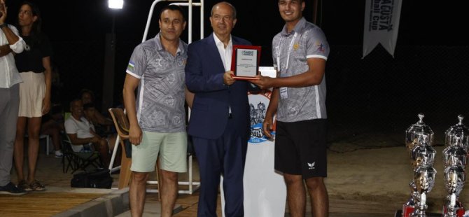 Cumhurbaşkanı Tatar, “Famagusta Cup” hentbol turnuvasının final gecesine ve ödül törenine katıldı