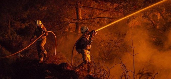 İspanya’da yüzyılın en büyük orman yangınlarıyla mücadele sürüyor