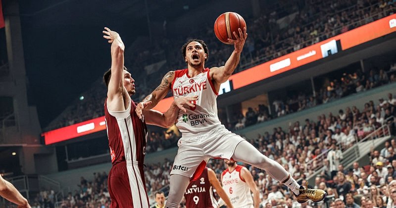 FIBA 2023 Dünya Kupası Avrupa Elemeleri'nde Türkiye, Letonya'ya yenildi