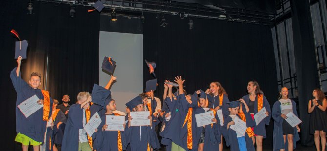 Özay Günsel Çocuk Üniversitesi 2022 Yaz Akademik Dönemi, düzenlenen kapanış töreni ile tamamlandı