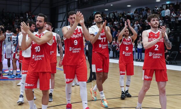 Türkiye A Milli Basketbol Takımı, Avrupa Şampiyonası'nda parkeye çıkıyor