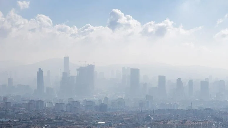 ‘Hava kirliliği aşırı sıcaklarla birleşince ölüm riski artıyor’