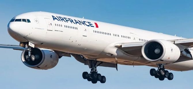 Air France uçuşların yarısından fazlasını iptal etti
