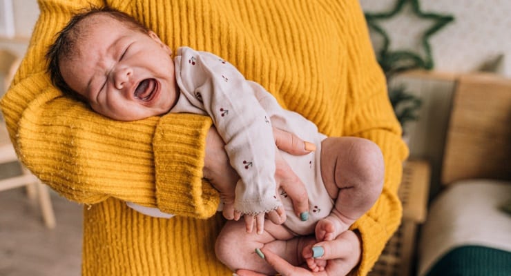 Bilim en iyi yöntemi buldu: Ağlayan bebek nasıl yatıştırılır?