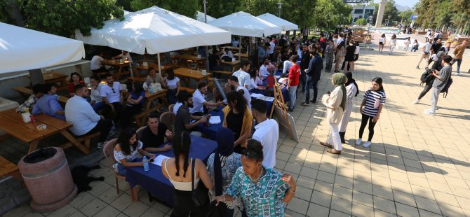 LAÜ’de öğrenci kulüpleri festivali düzenlendi
