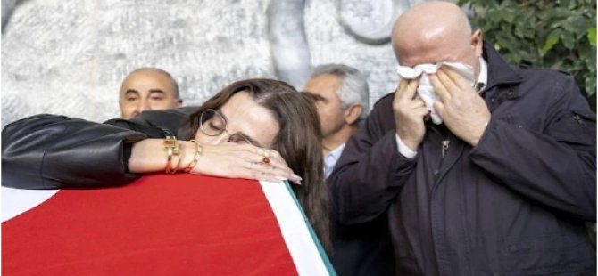 Özge Ulusoy’un babası Haydar Ulusoy için cenaze töreni düzenlendi