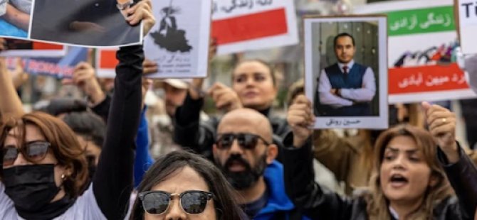 İran, Mahsa Emini protestolarına katılan bir kişiyi idam etti