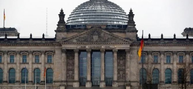 Darbe girişiminin şokunu yaşayan Almanya’da ‘Meclis daha fazla korunsun’ çağrısı