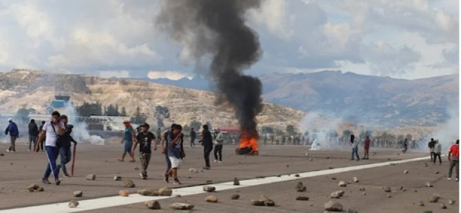 Peru’da hükümet karşıtı gösteriler nedeniyle binlerce turist Machu Picchu’da mahsur kaldı