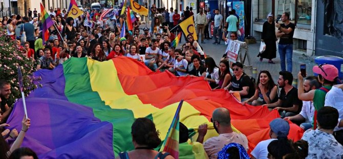 Kuir Kıbrıs Derneği, LGBTİ+ Aileleri ile aylık aile buluşmaları düzenliyor