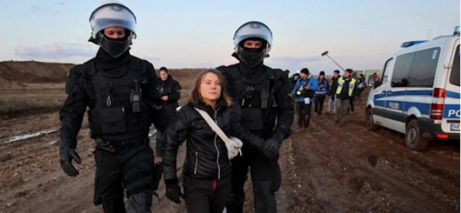 İklim aktivisti Greta Thunberg gözaltına alındı
