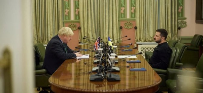 Zelenskiy ile görüşen Boris Johnson: Savaşın bitmesi dünya için çok önemli…