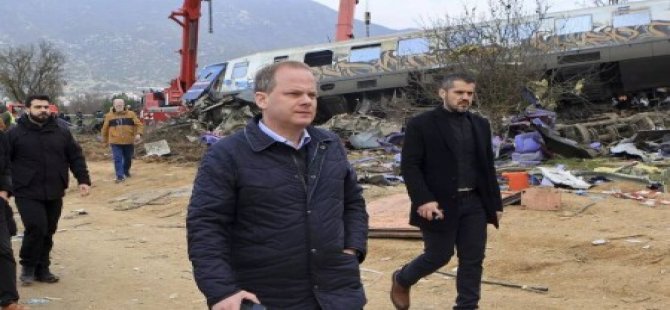Yunanistan'da en az 36 kişinin öldüğü tren kazası: Ulaştırma Bakanı istifa etti