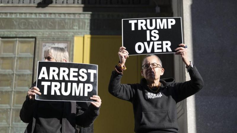 Trump'ın gözaltına alınması olasılığına karşı ABD'de polis teşkilatları alarmda