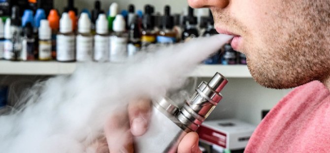 Bilimsel araştırma: E-sigara, 240 kimyasal maddenin solunmasını sağlıyor