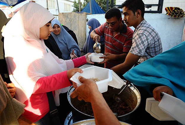 Cansuyu'ndan Mısır'da 6 bin kişiye iftar