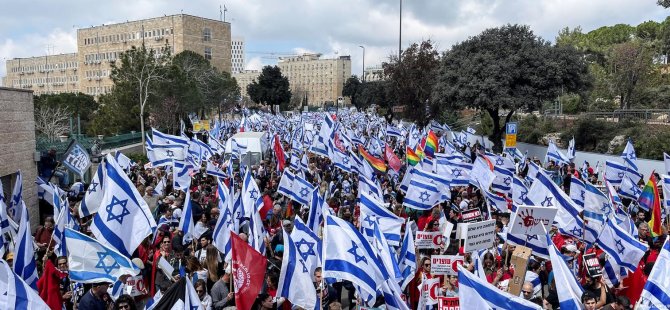 İsrail'de kriz: Netanyahu hükümetine Meclis'ten güvenoyu