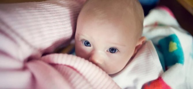 İlk altı hafta emzirmek bebeğin ileride davranış sorunları yaşamasını önlüyor