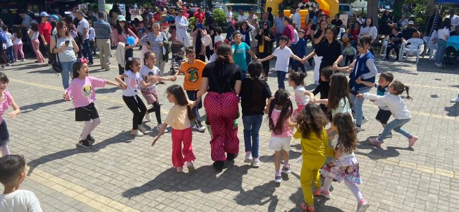 Girne'de çocuklar eğlenceye doydu
