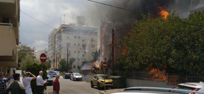 Güney Lefkoşa'daki binada büyük yangın!