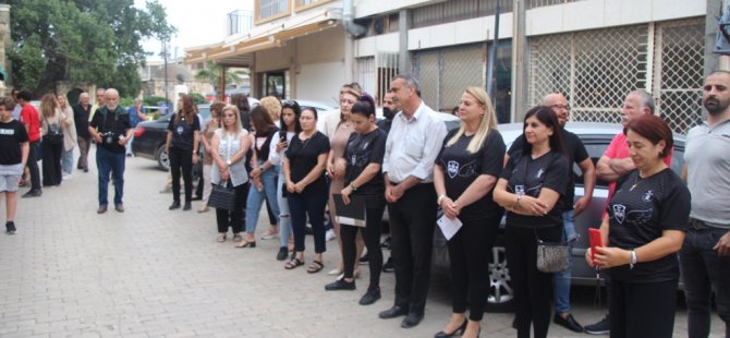 Mağusa Kültür Derneği'nin Şampiyon Melekler Takımı'na İthaf Ettiği Karakalem Resim Sergisi Açıldı