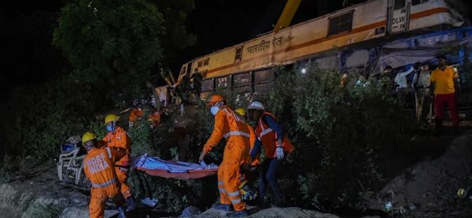 Son 10 yılın en ölümcül tren kazalarından biri oldu