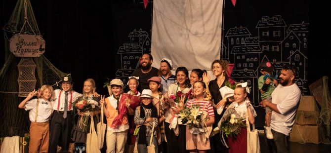Girne Belediyesi Tiyatro Toplulukları ilk yabancı dilli oyununu sergiledi