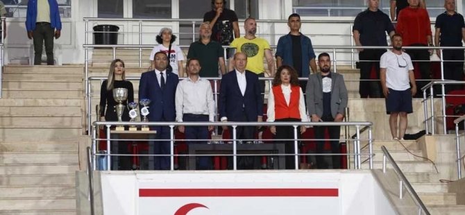 Cumhurbaşkanı Tatar, ‘Şampiyon Melekler Futbol Turnuvası’nda final karşılaşmasını izledi