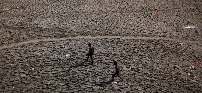 Hindistan’da aşırı sıcaklardan onlarca insan yaşamını yitirdi