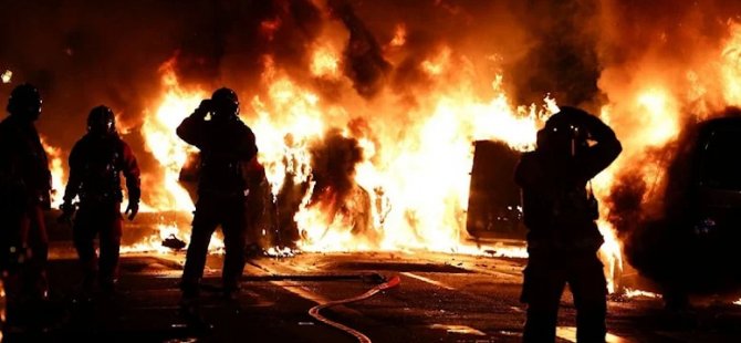 Fransa sokakları yangın yeri…