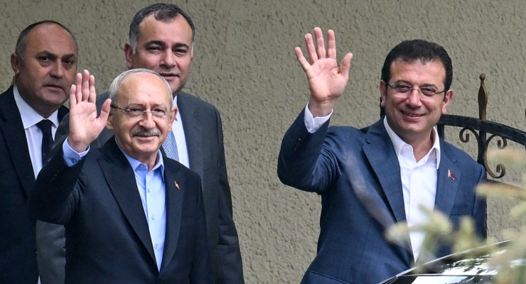 Kılıçdaroğlu: CHP, hiç kimseye altın tabak içinde genel başkanlığı sunmaz