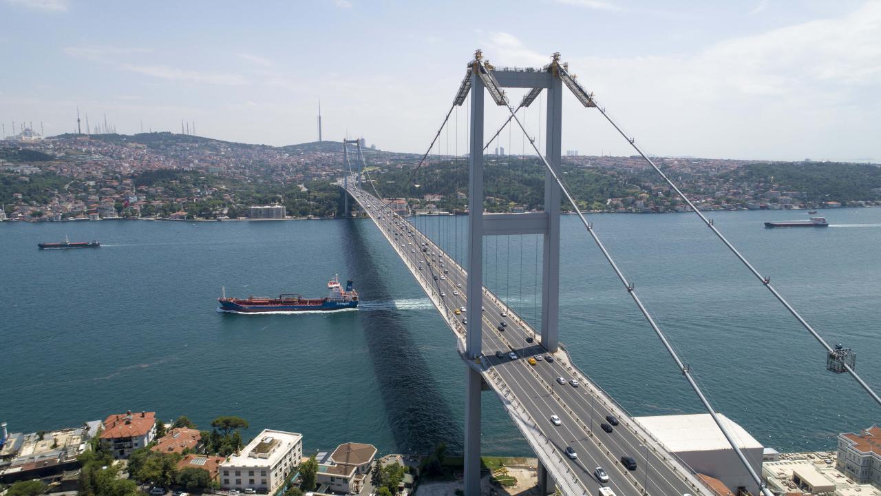 Türkiye'de köprü ve otoyollara zam geldi