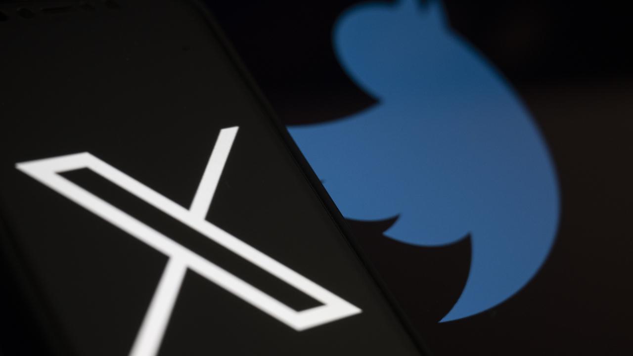 Elon Musk Twitter’ın logosunu neden “X” olarak değiştirdi?