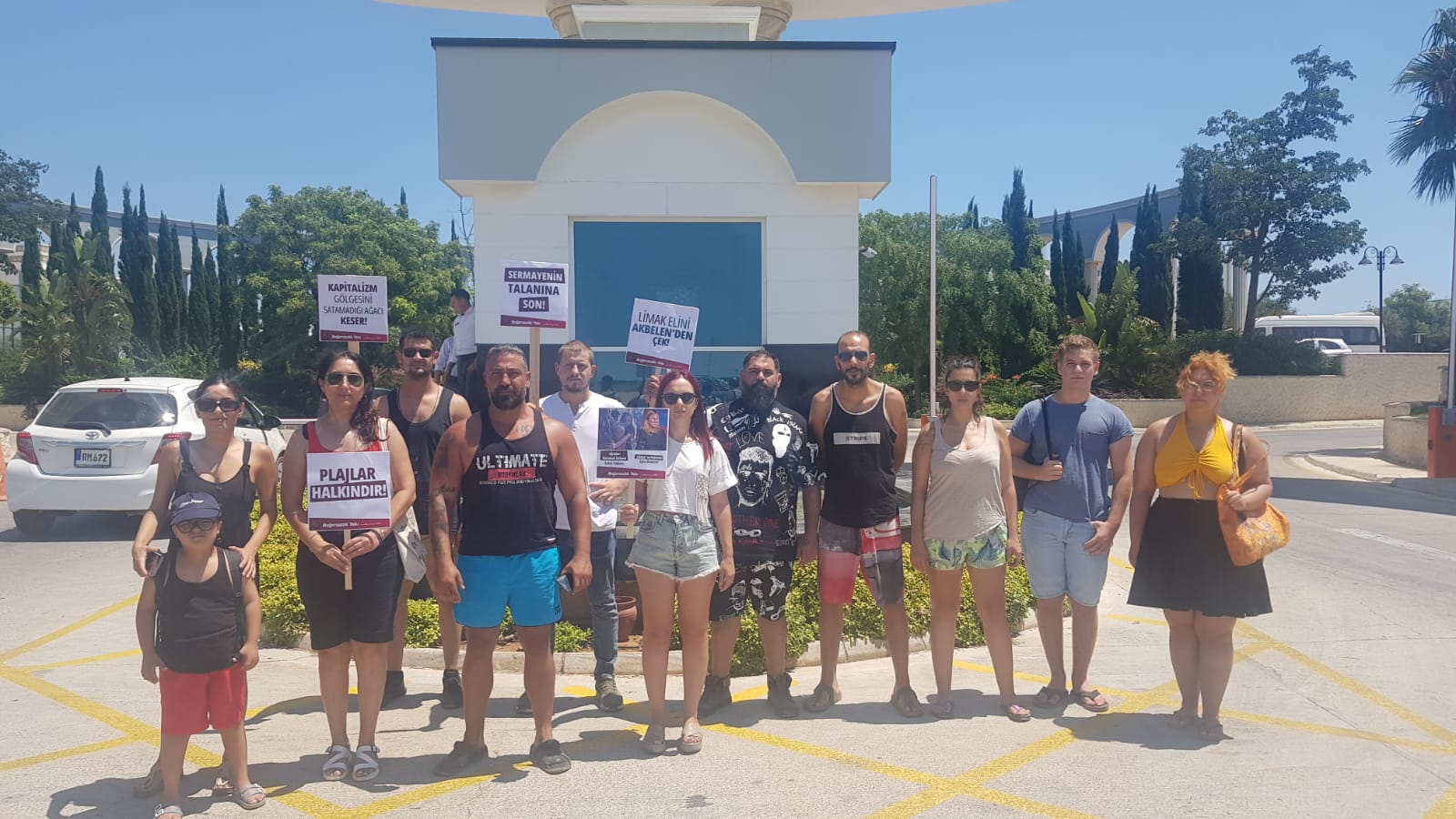 Bağımsızlık Yolu’ndan Limak Otel Önünde Dayanışma ve Protesto: Limak Elini Akbelen’den Çek!