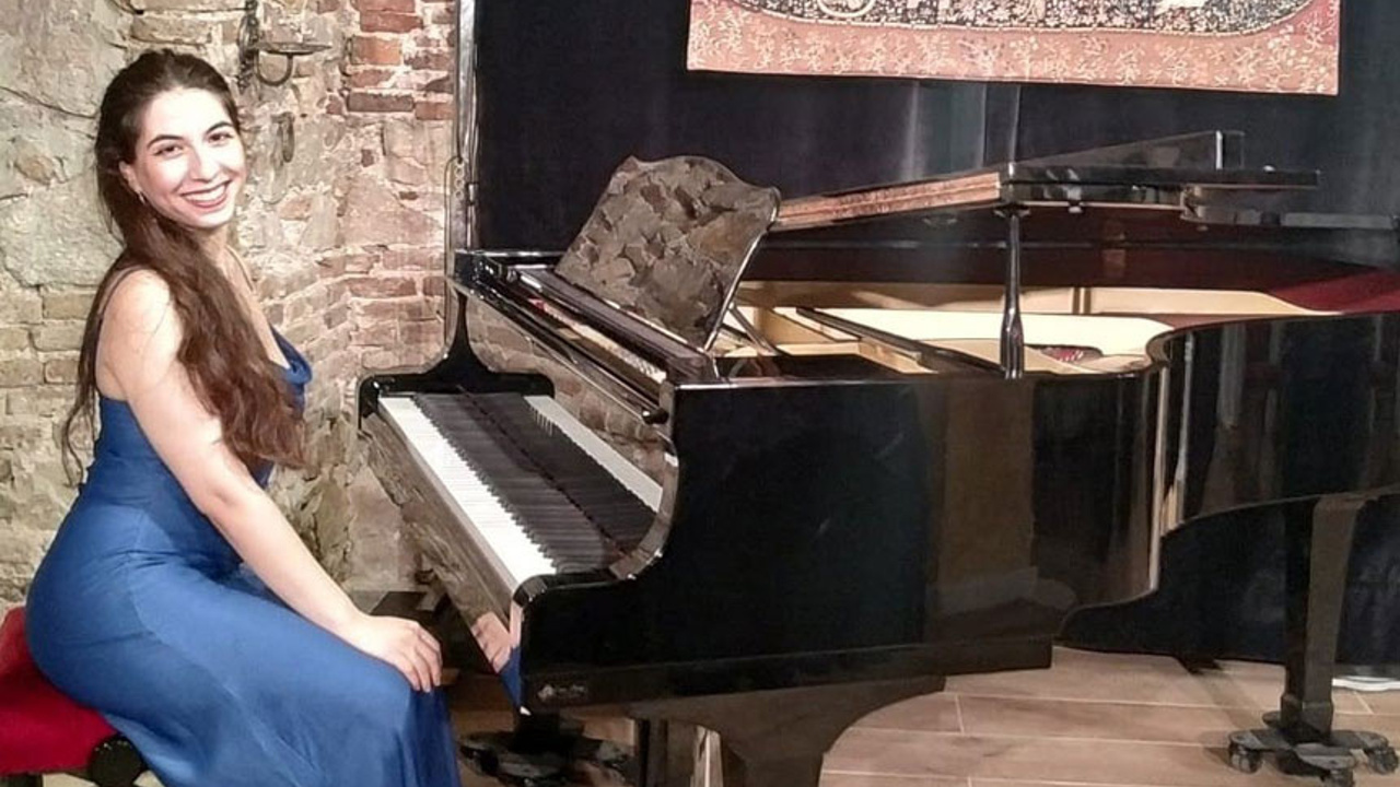 Piyanist Gökçen Mertoğlu Barselona'da konser verdi