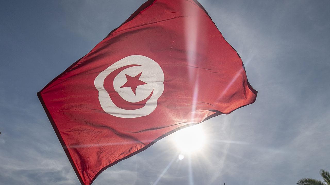 Tunus'ta yargı, eski Başbakan dahil 12 kişi hakkında tutuklama kararı çıkardı